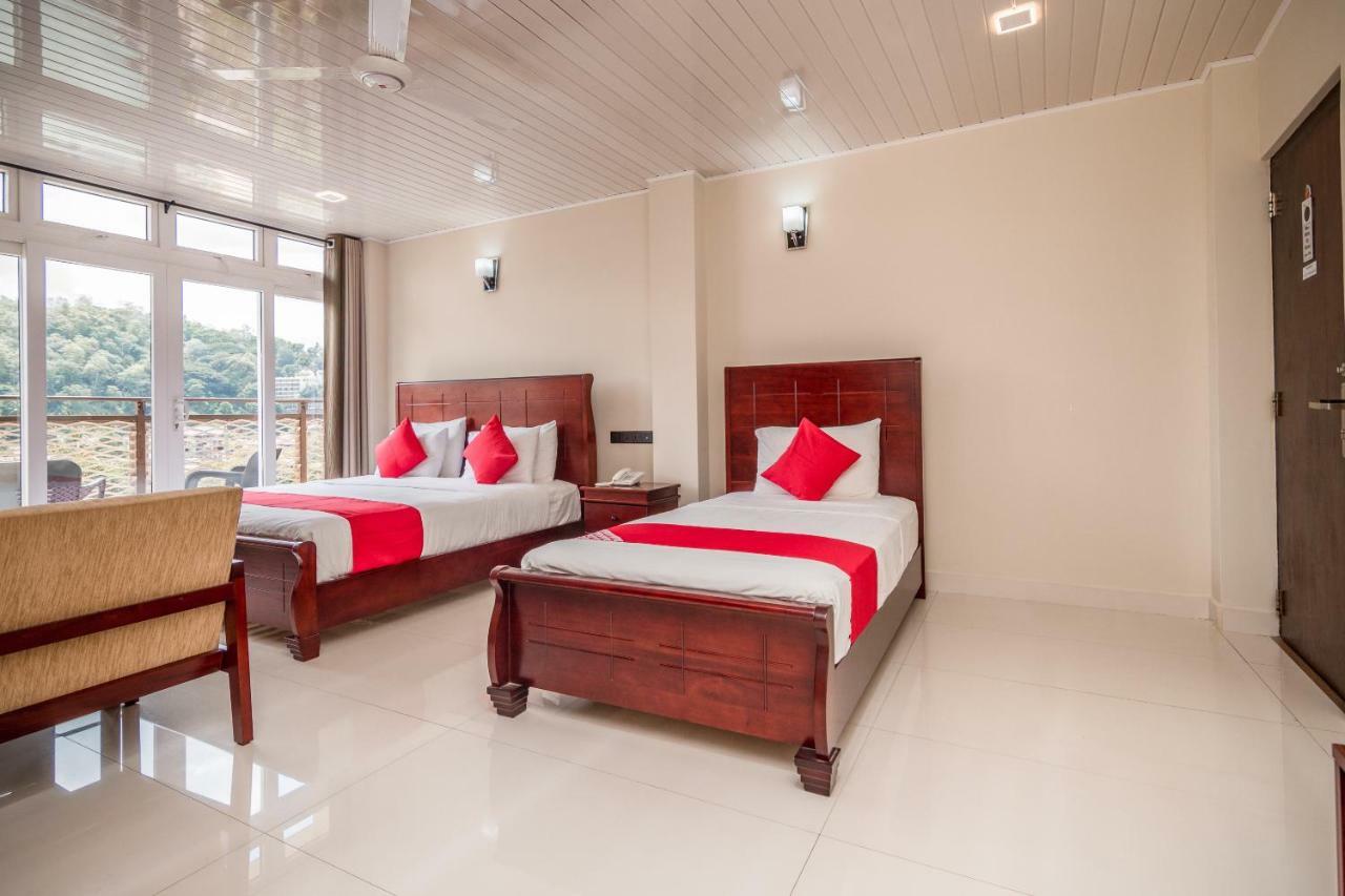 Janora Hills Hotel Kandy Exterior photo
