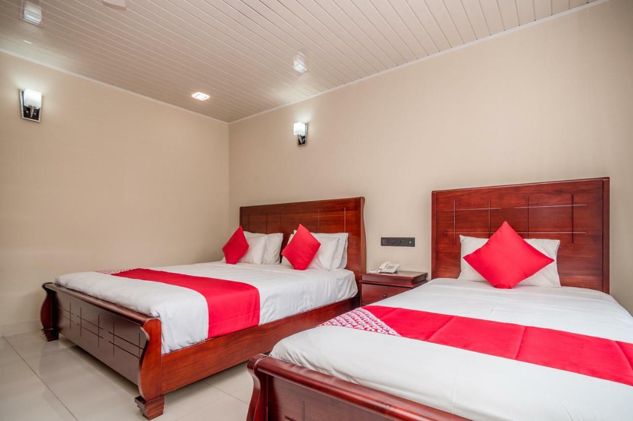 Janora Hills Hotel Kandy Exterior photo